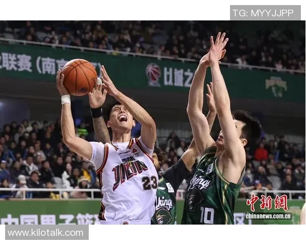南京篮球队灵活性对比分析及其对比赛表现的影响探讨